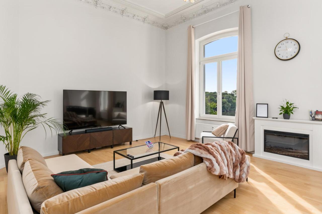 homey Apartments Riverside - mit Weserblick und Parkplatz, Netflix, Disney, Prime Bremen Exterior foto